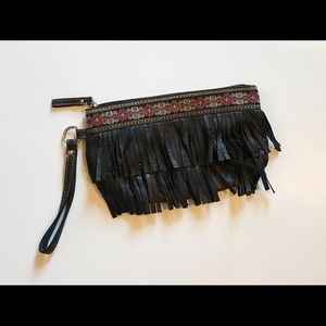Fringe black clutch